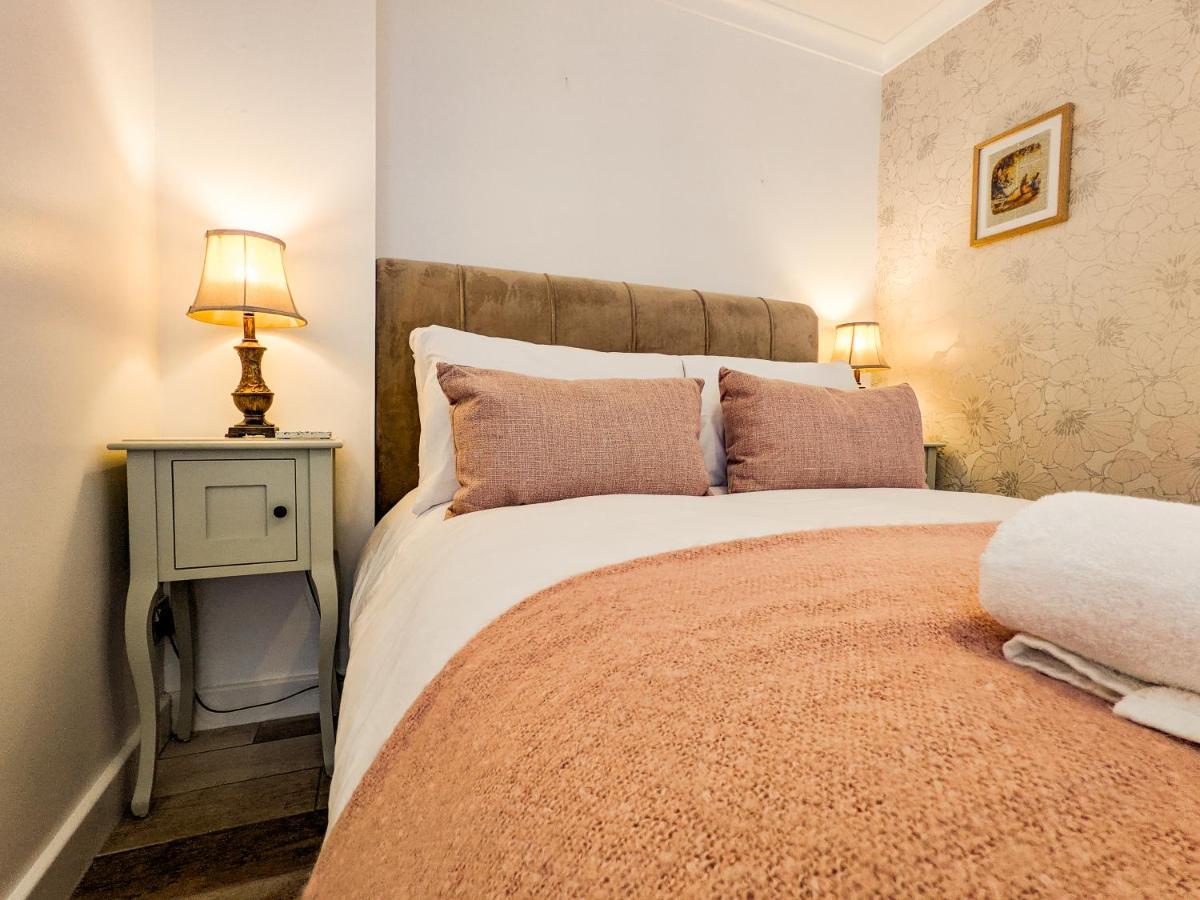 Apartament Beautiful Listed Flat With Private Garden, Birnam Zewnętrze zdjęcie