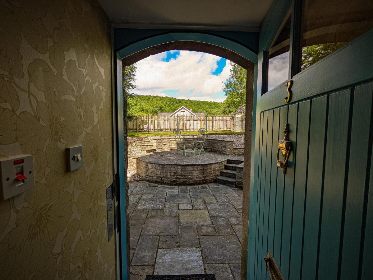 Apartament Beautiful Listed Flat With Private Garden, Birnam Zewnętrze zdjęcie